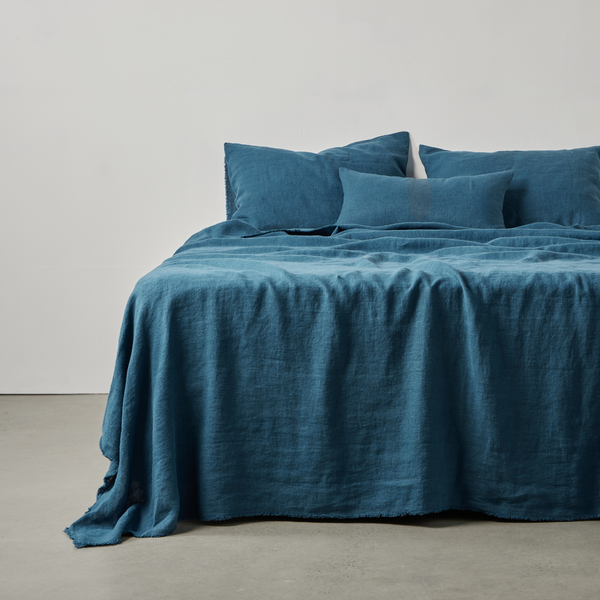 Heavy Linen Rectangle Cushion Cover in Midnight