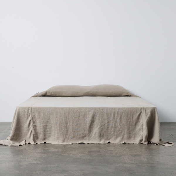 Oversized Heavy Linen Bed Cover in Natural
