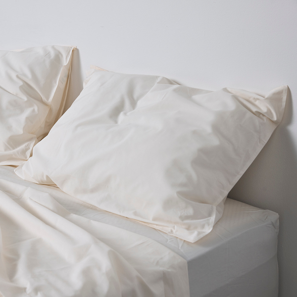 Organic Cotton Percale Fitted Sheet in Milk