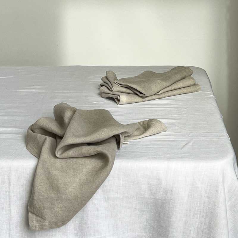 100% Linen Table Table Set - White & Natural