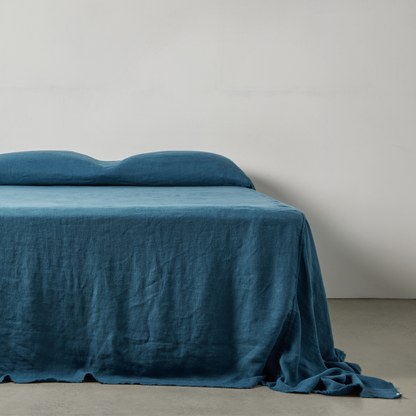 Oversized Heavy Linen Bed Cover in Midnight