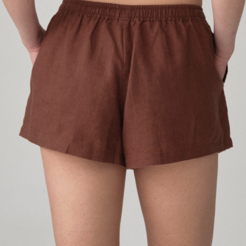 100% Linen Shorts in Cocoa